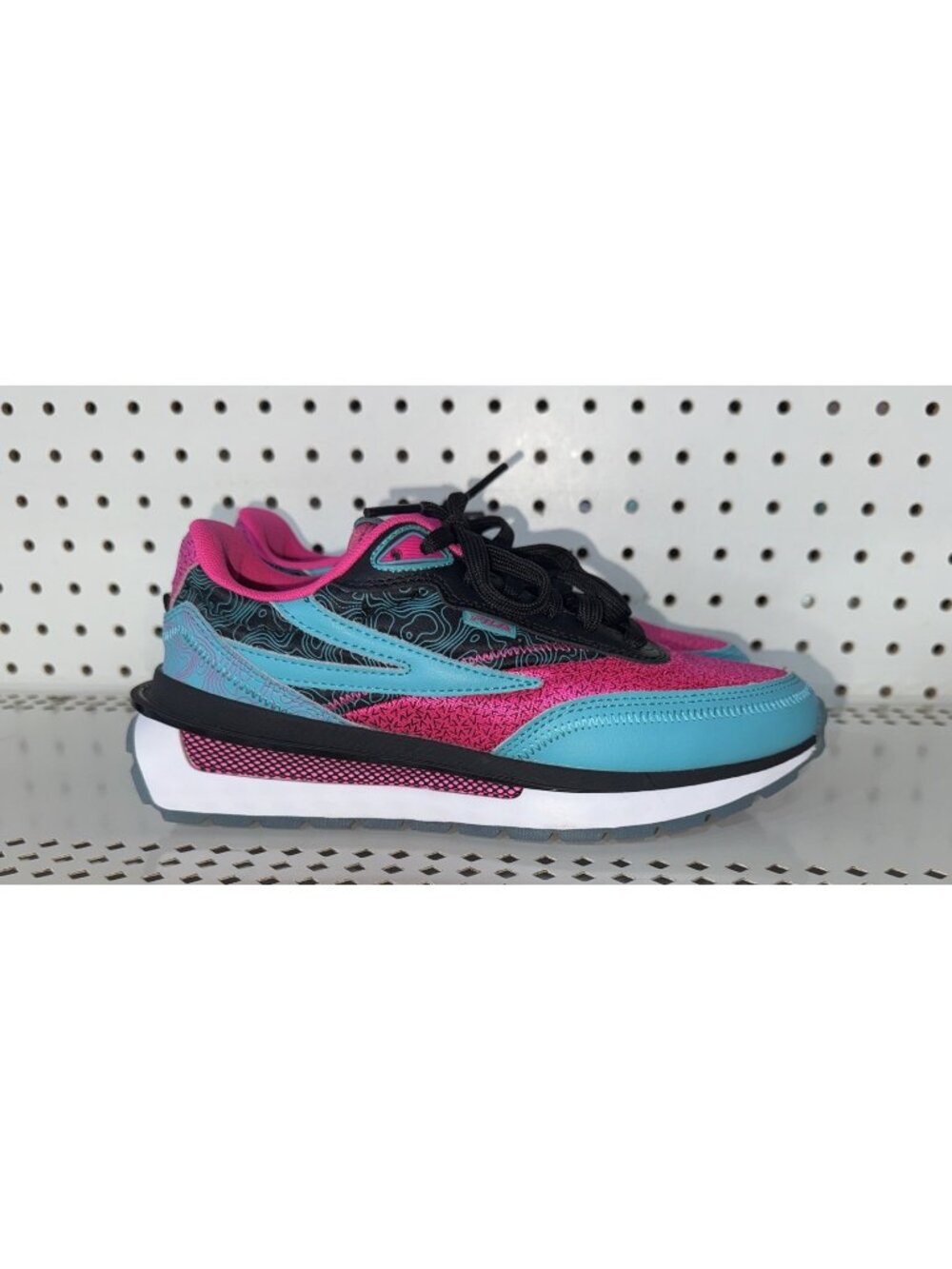 FILA Renno Womens Leather Athletic Shoes Sneakers Size 7 Blue Pink Black